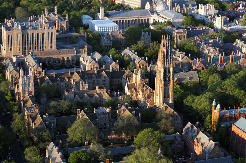 Temple Square - Surrounding Area: Yale University Campus
